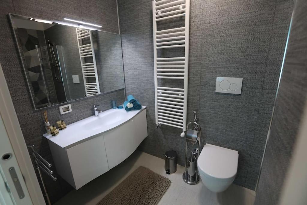 Casa Magenta Apartment 2 Валеджо-суль-Мінчо Екстер'єр фото